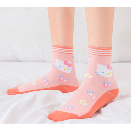 Носки Hello Kitty c клубникой розовые высокие (36-41)