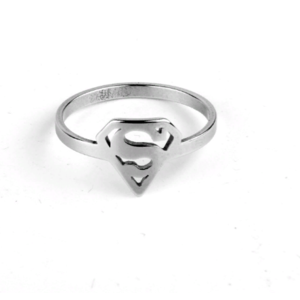 Кольцо Супермен объемное серебряное размер 7
